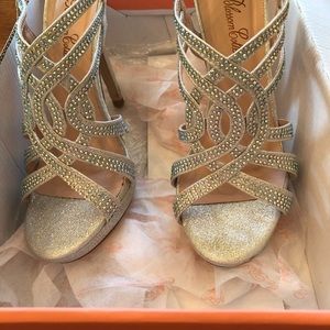 De Blossom strappy high heels